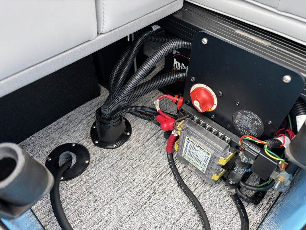 2026 Bennington 22 MSB Base