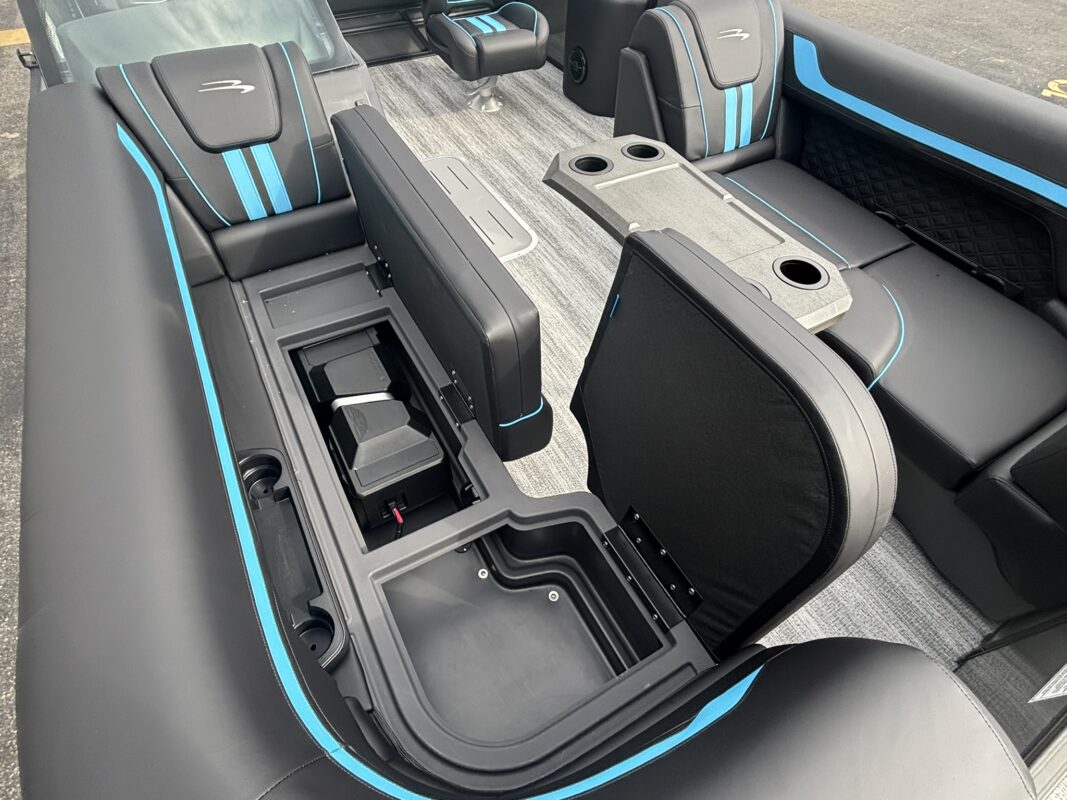 2026 Bennington 22 SSB Sport