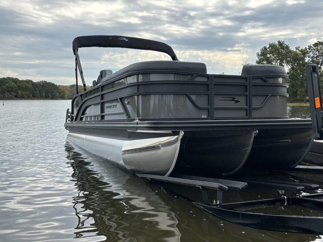 2026 Bennington 22 SSB Sport