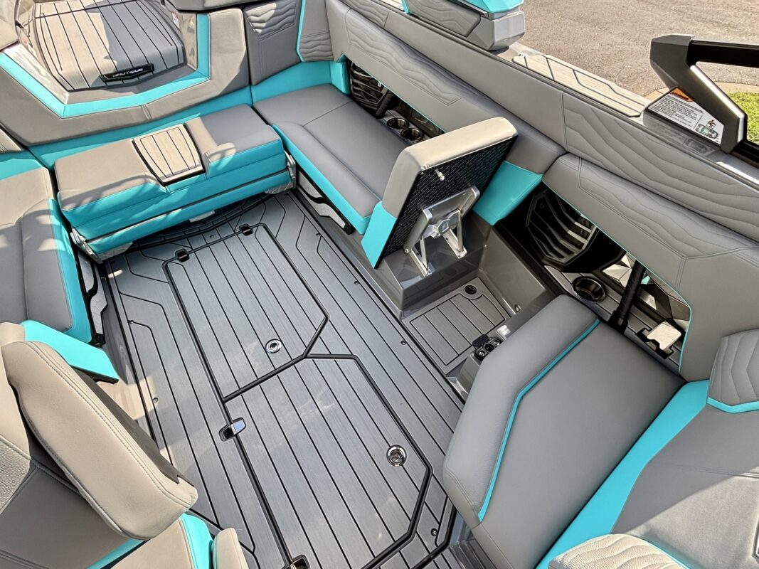 2026 Nautique Super Air G23