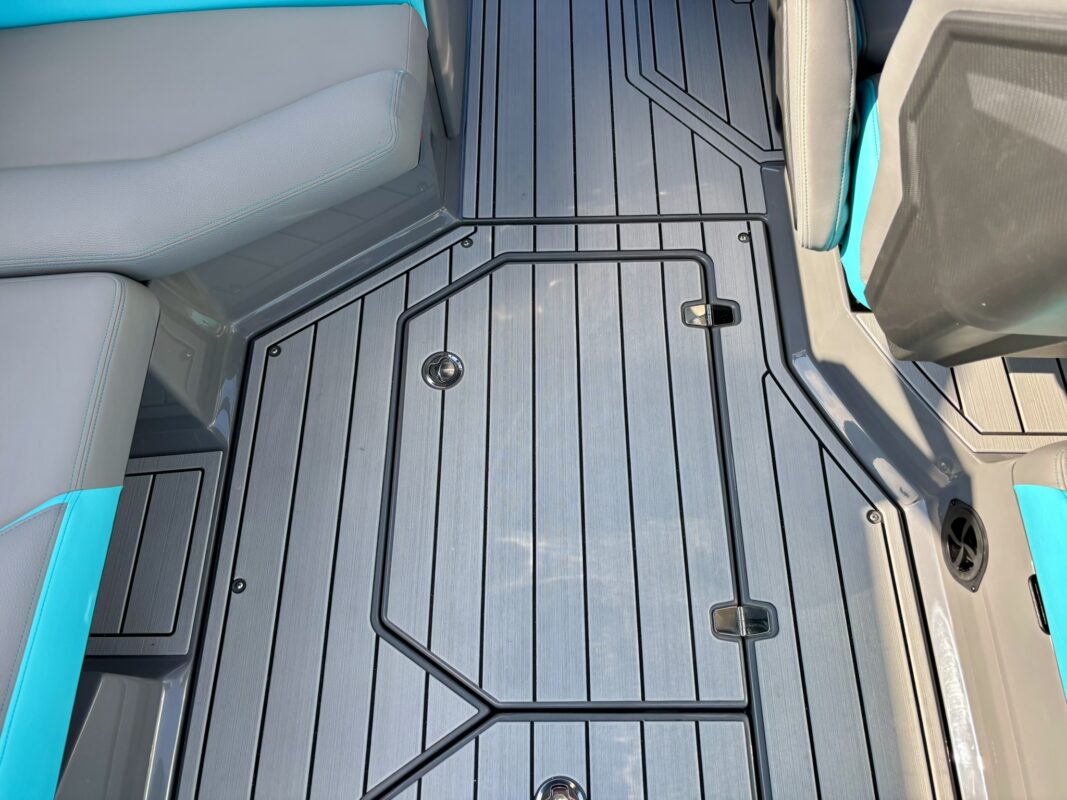 2026 Nautique Super Air G23