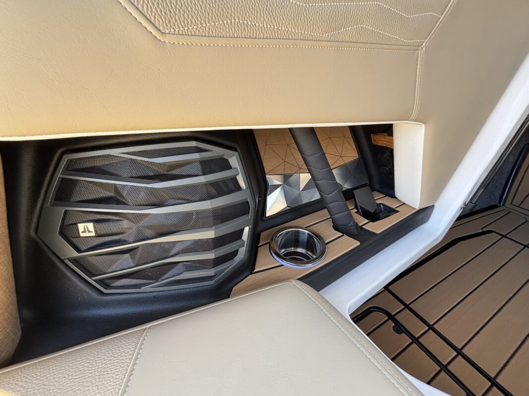 2026 Nautique Super Air G23