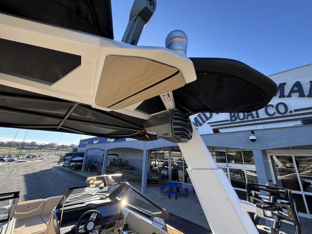 2026 Nautique Super Air G23