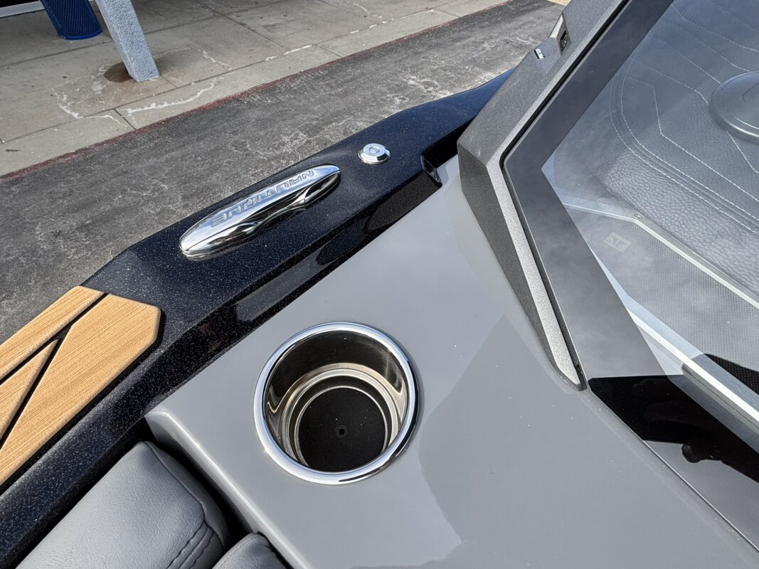 2026 Nautique Super Air G23