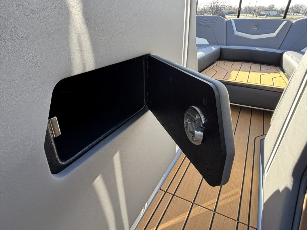 2026 Nautique Super Air G25