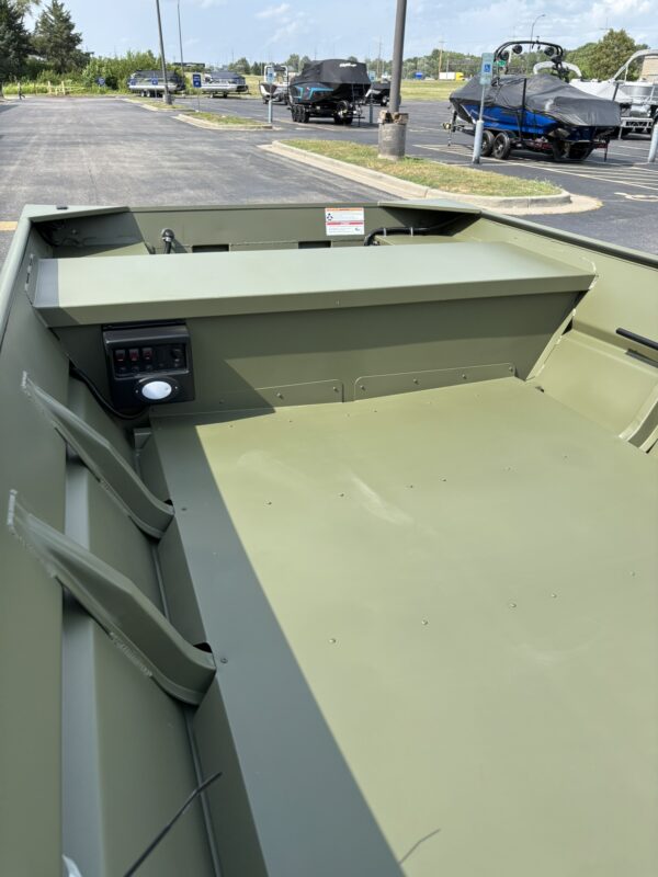 2026 SeaArk 1652 Special