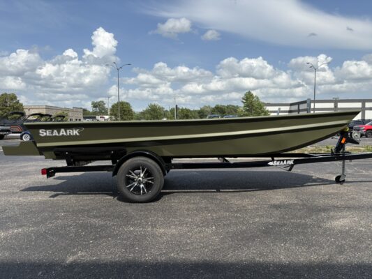 2026 SeaArk 1652 Special