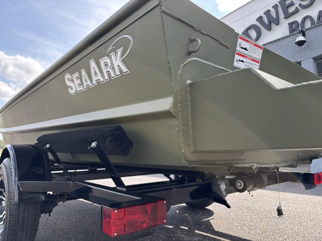 2026 SeaArk 1652 Special