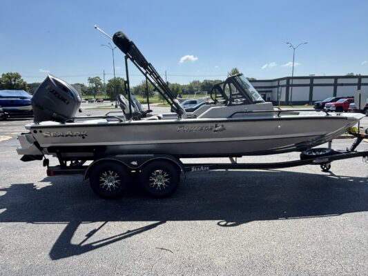 2026 SeaArk Protege 200