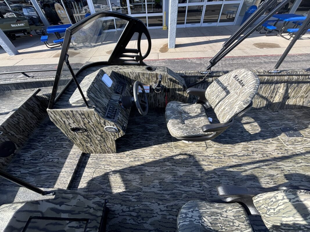 2026 SeaArk Protege 240