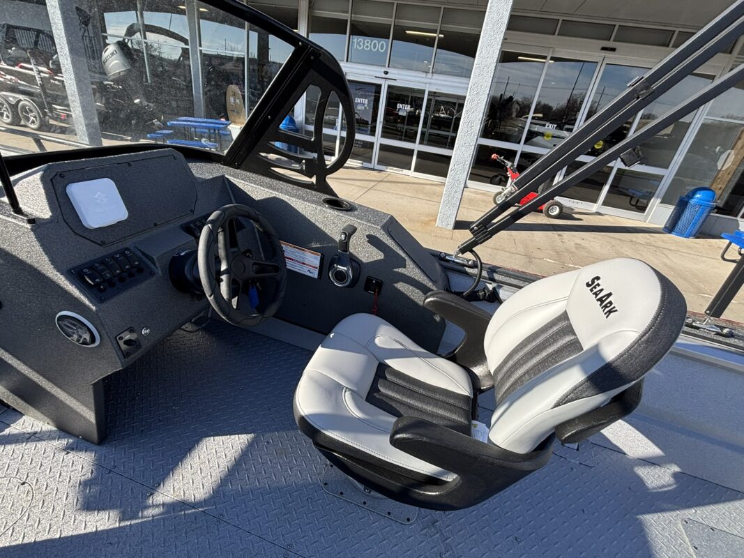 2026 SeaArk Protege 240