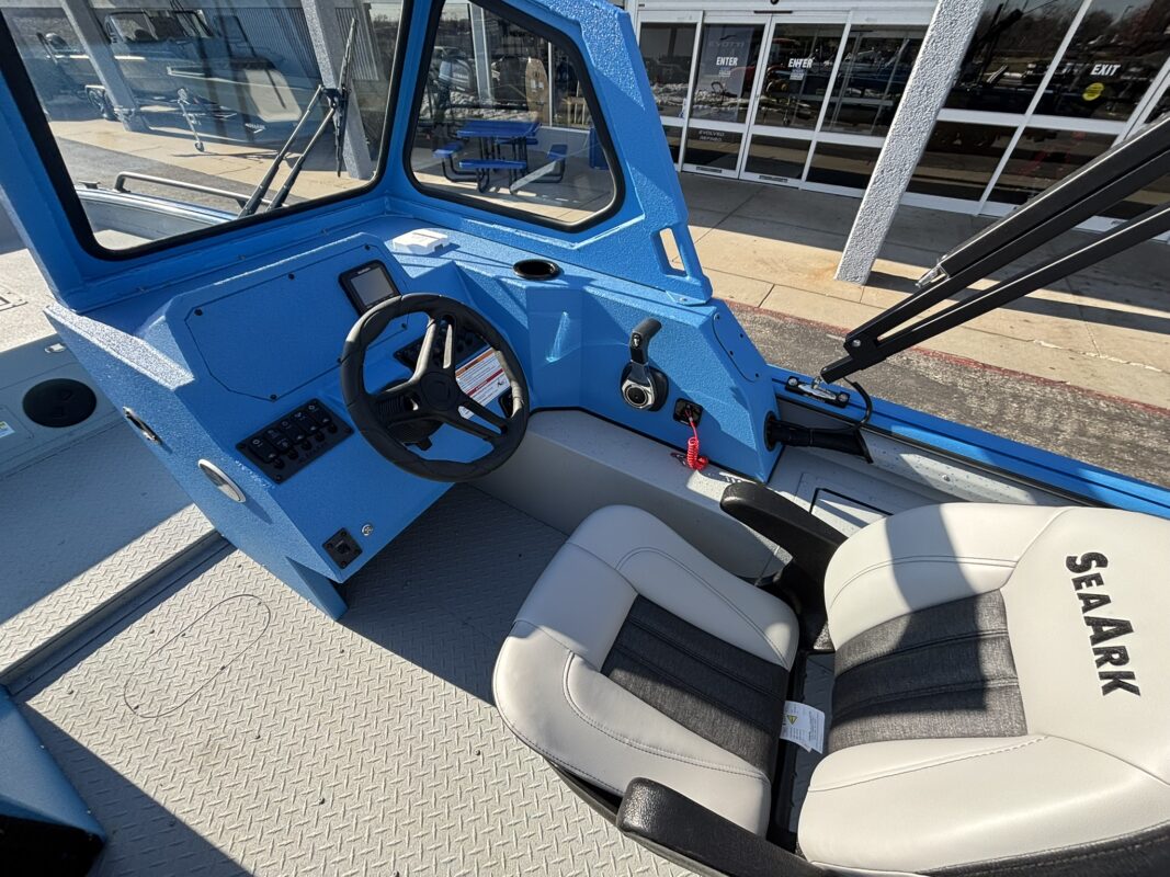 2026 SeaArk Pro Cat 240