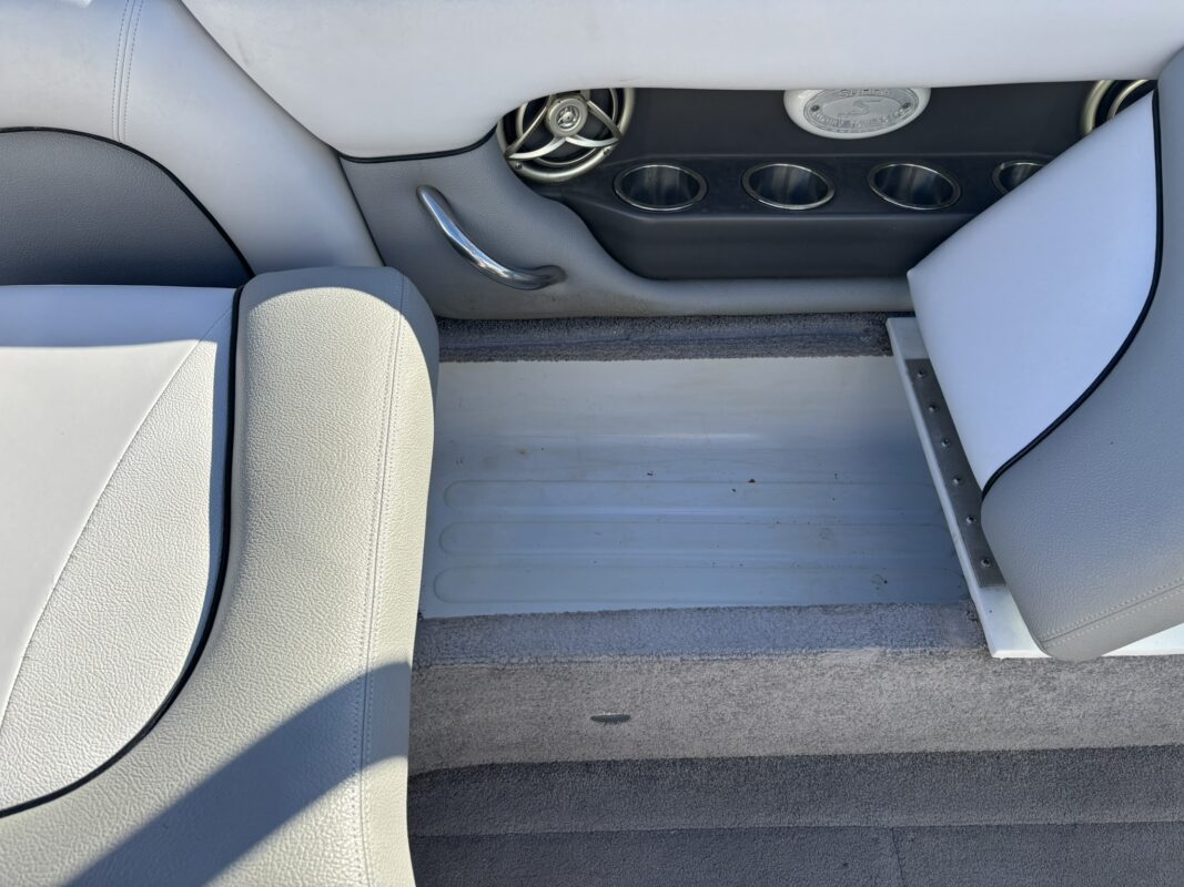 2008 Supra Launch 24 SSV Gravity Games