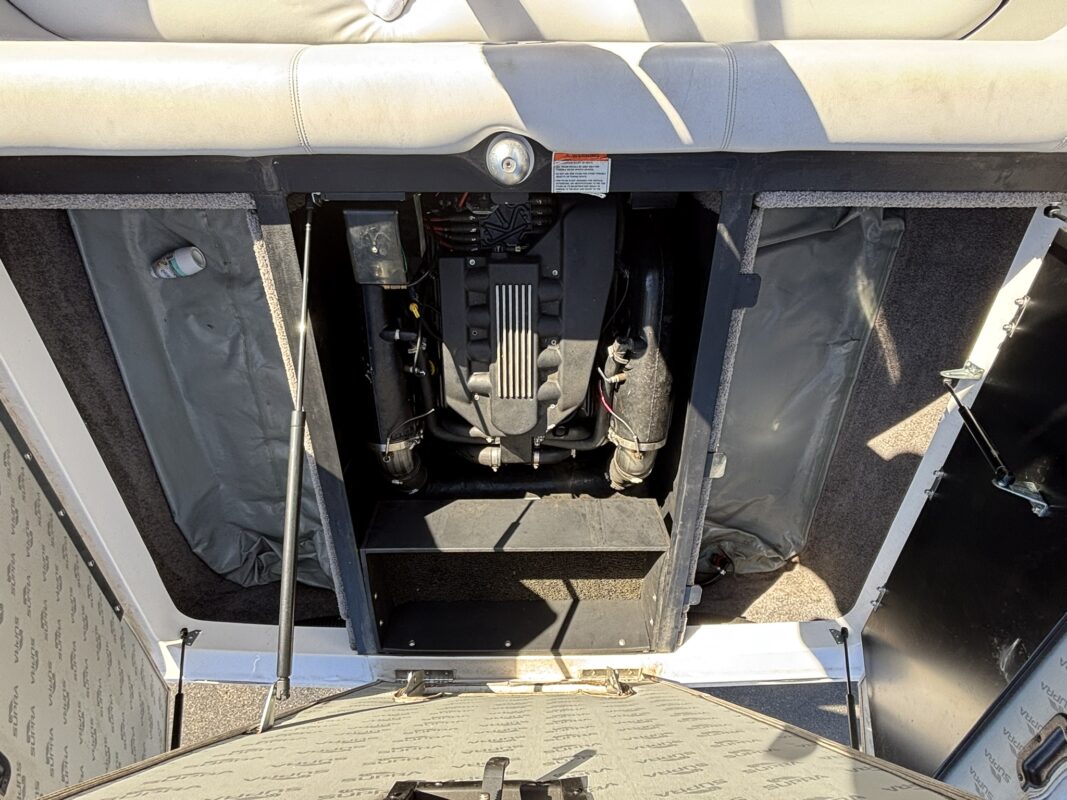 2008 Supra Launch 24 SSV Gravity Games