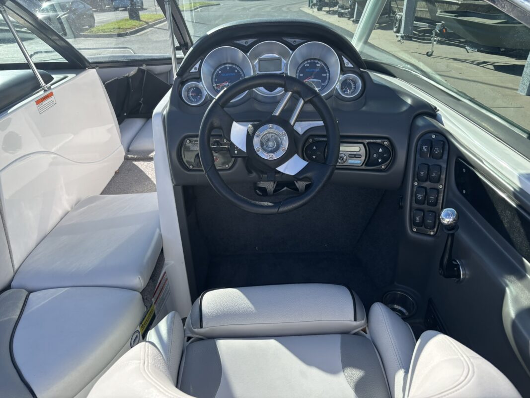 2008 Supra Launch 24 SSV Gravity Games