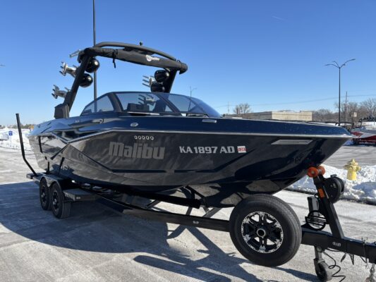 2022 Malibu 25LSV