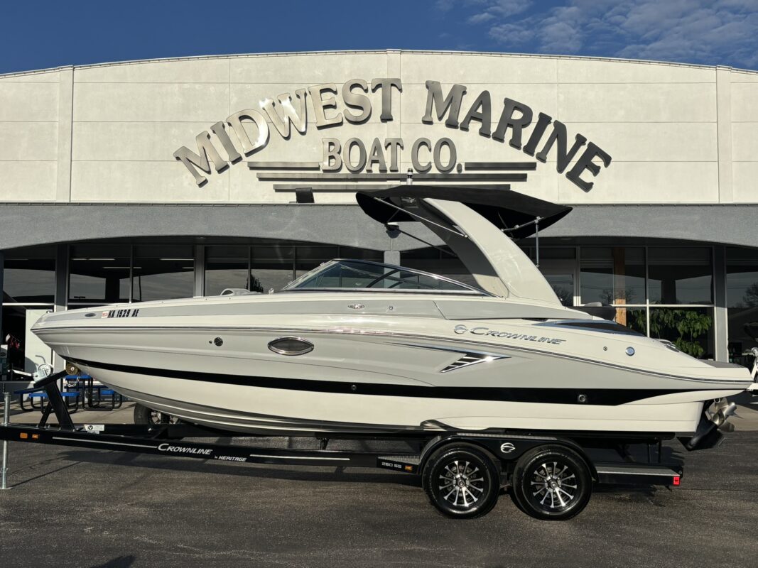 2023 Crownline 260 SS