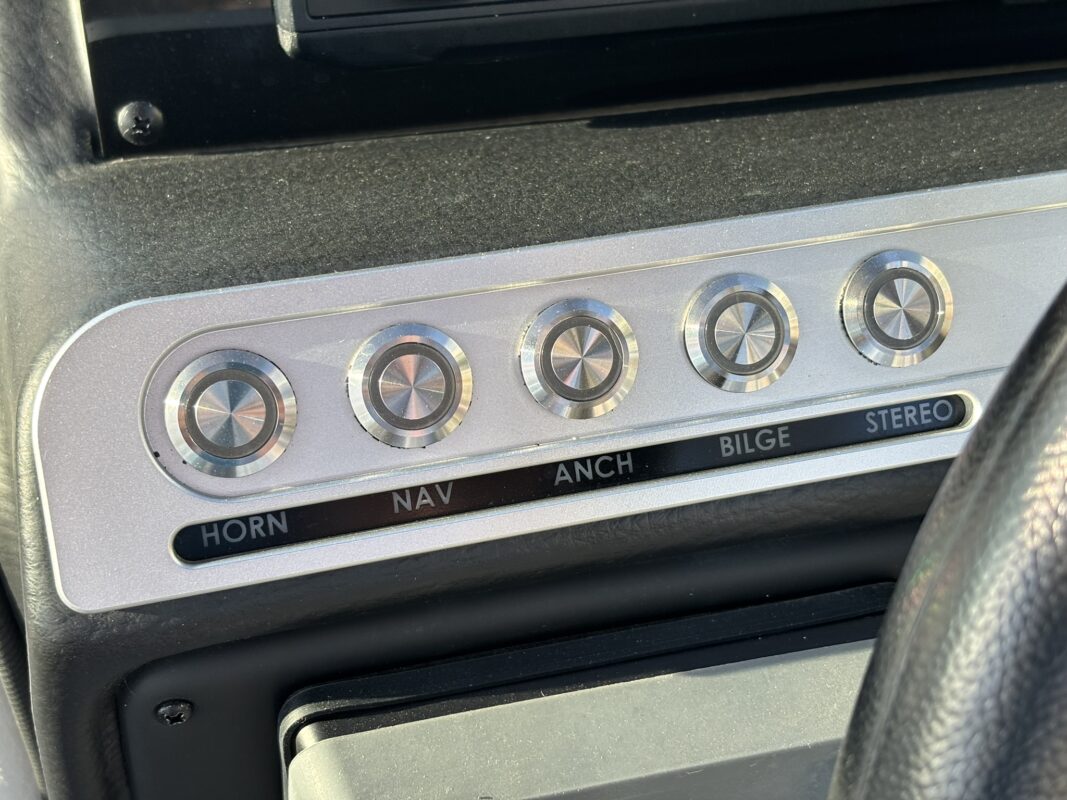 2023 Crownline 260 SS