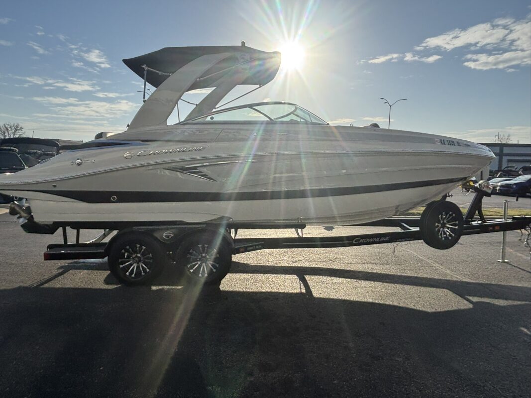 2023 Crownline 260 SS