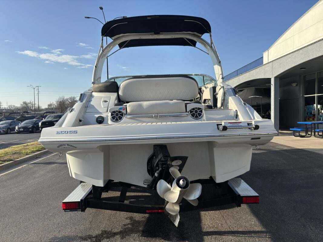 2023 Crownline 260 SS