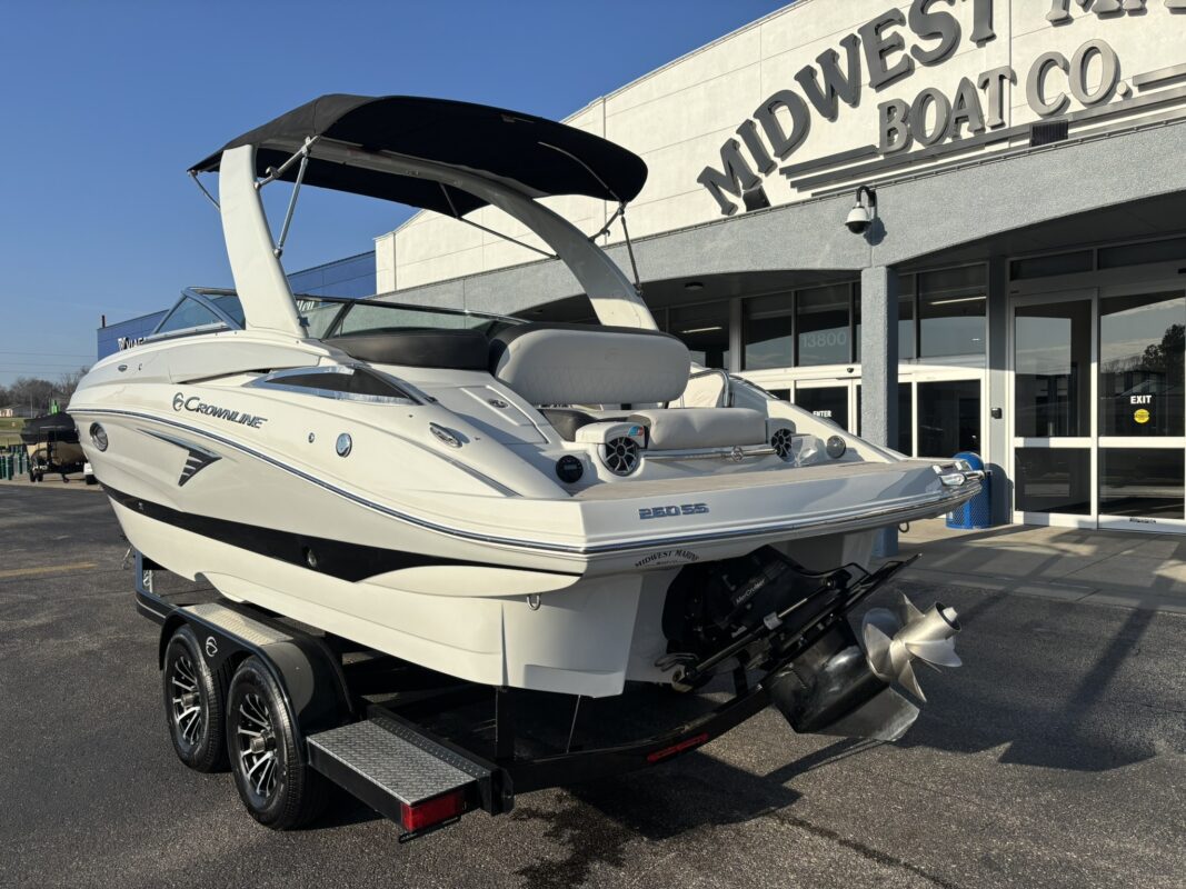 2023 Crownline 260 SS