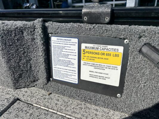 2024 Tracker Pro Guiide V-16 WT