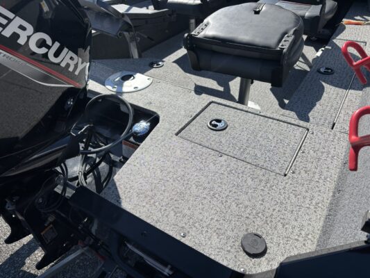 2024 Tracker Pro Guiide V-16 WT