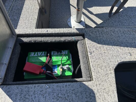 2024 Tracker Pro Guiide V-16 WT