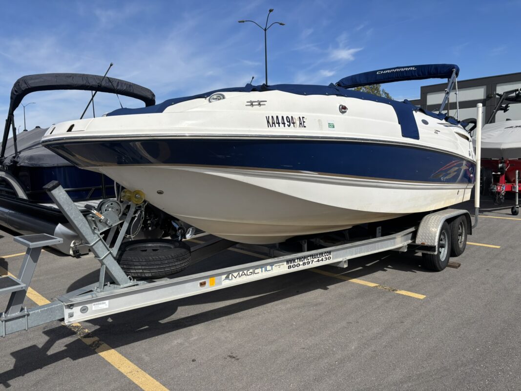 2005 Chaparral 232 Sunesta