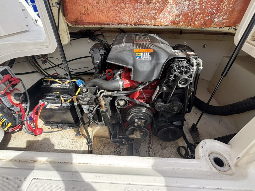 2005 Chaparral 232 Sunesta