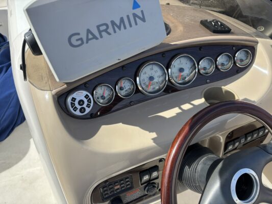 2005 Chaparral 232 Sunesta