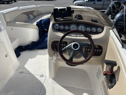 2005 Chaparral 232 Sunesta