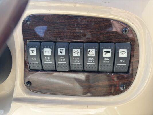 2005 Chaparral 232 Sunesta