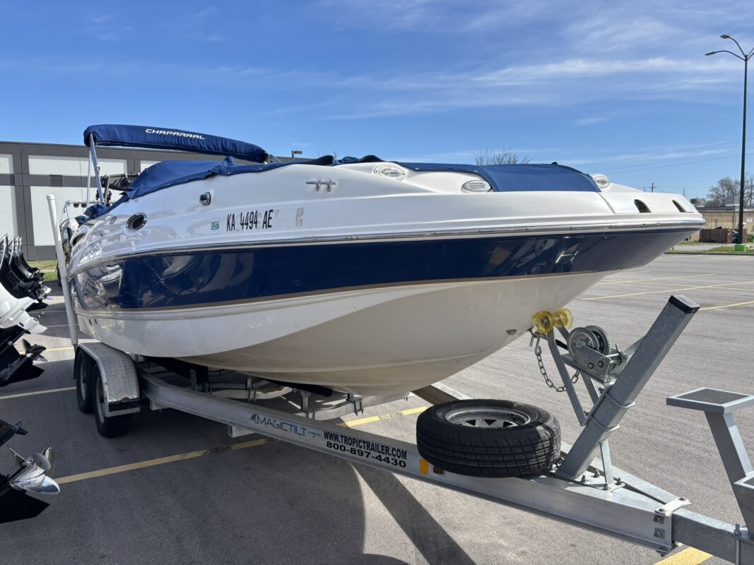 2005 Chaparral 232 Sunesta