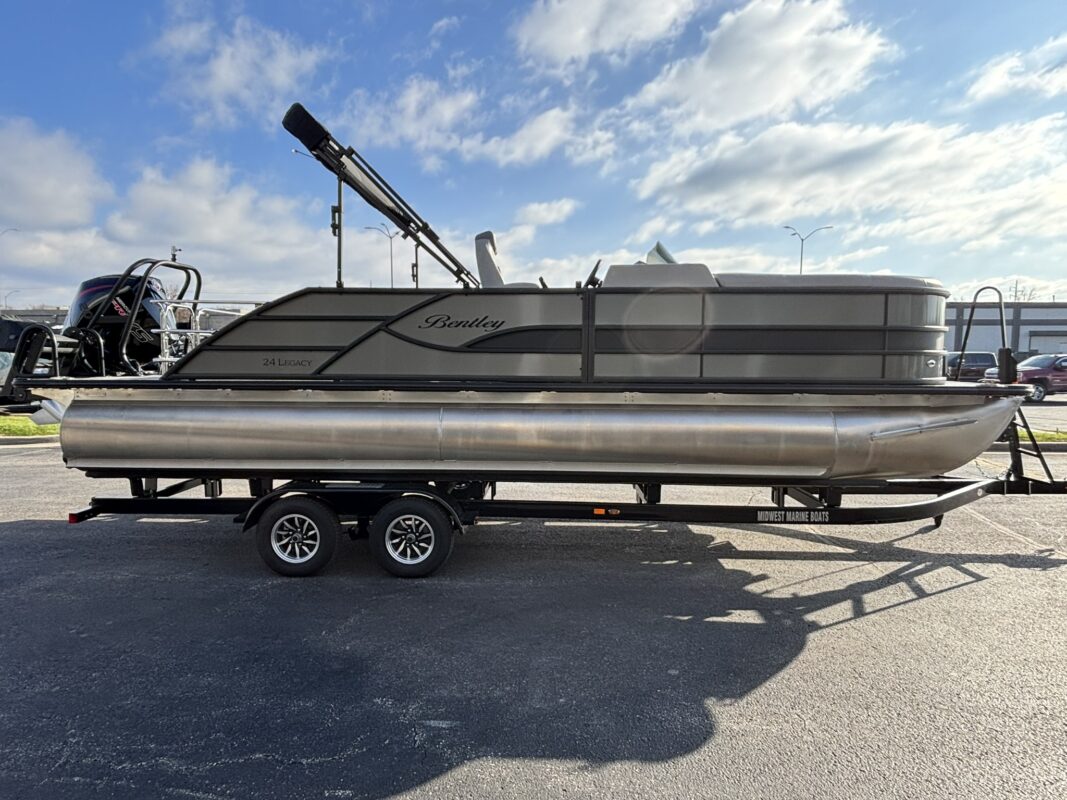 2026 Bentley 243 Legacy SwingBack