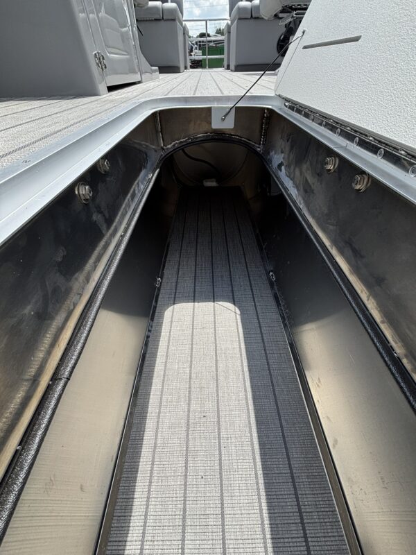 2026 Bentley 253 Elite QSB