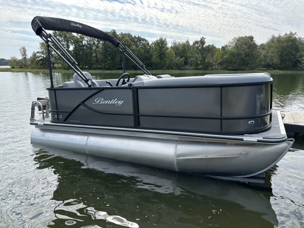 2026 Bentley 160 LE CR