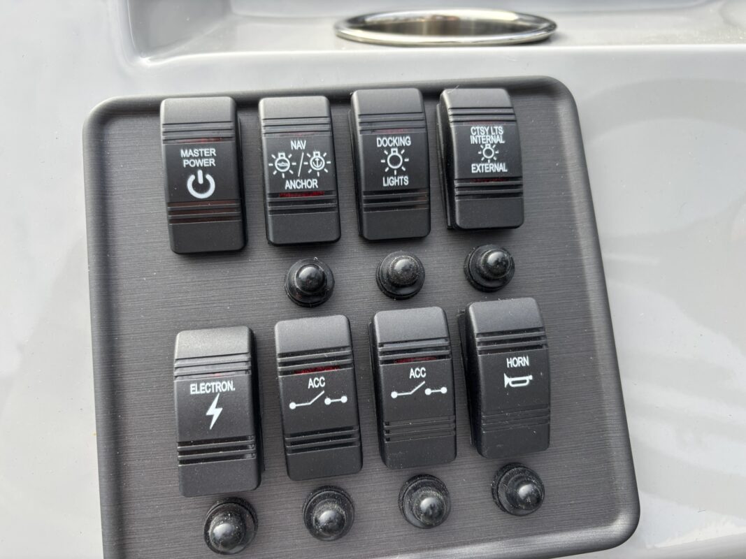 2026 Bentley 160 LE CR