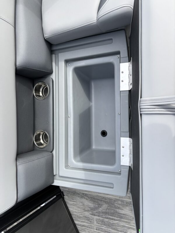 2026 Bentley 160 LE CR