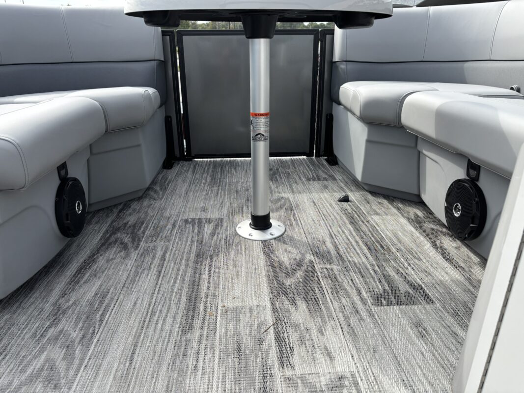 2026 Bentley 160 LE CR