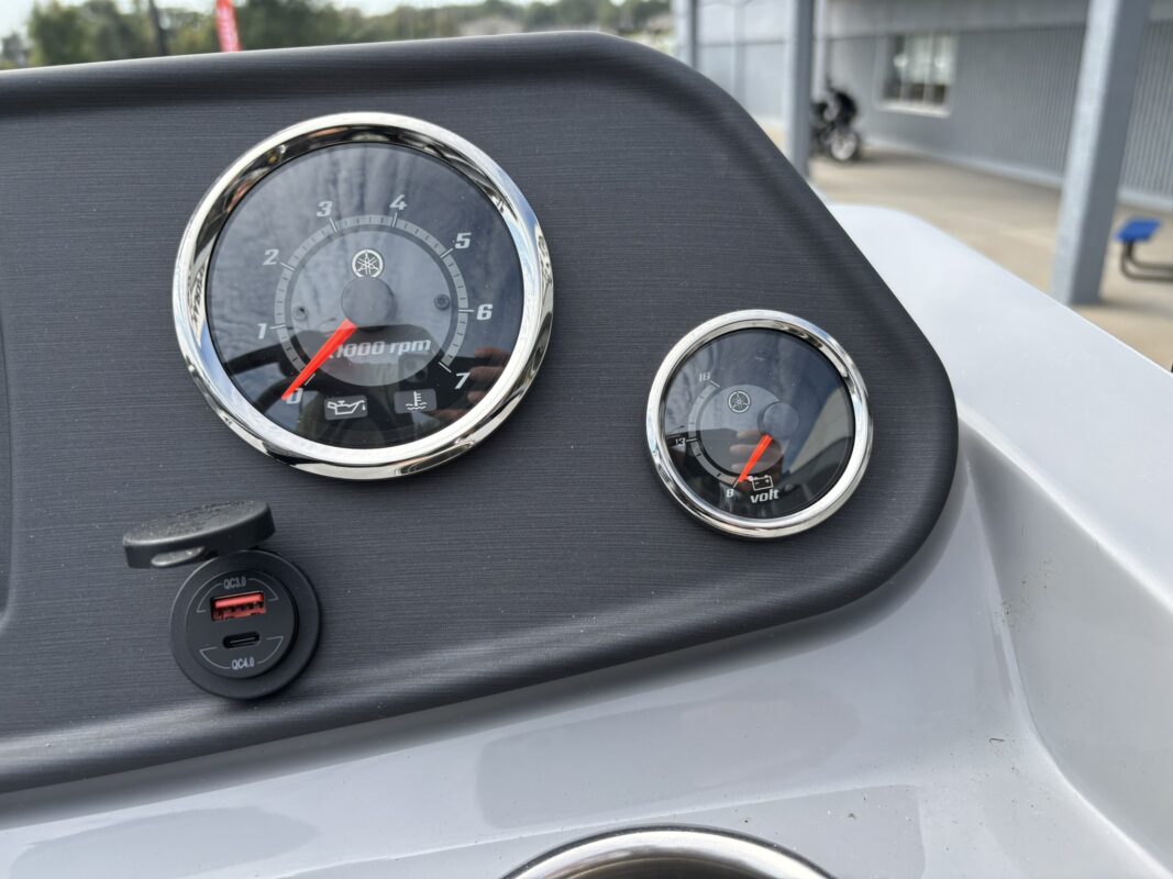 2026 Bentley 160 LE CR