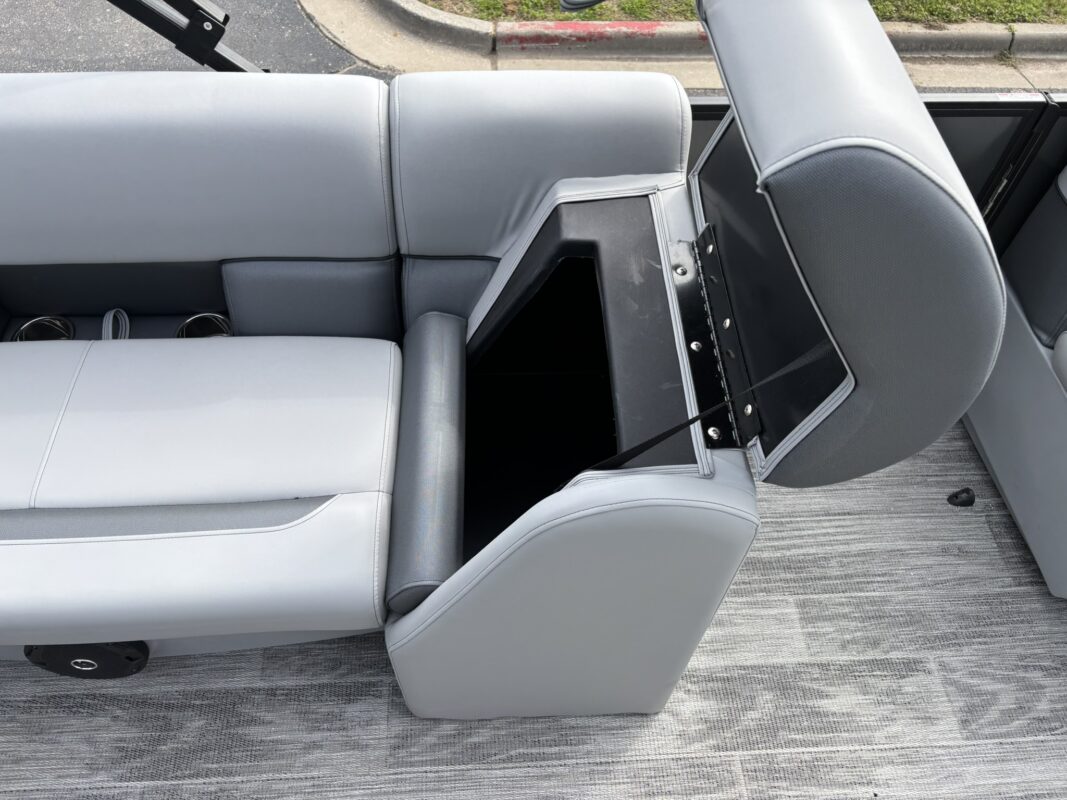 2026 Bentley 160 LE CR