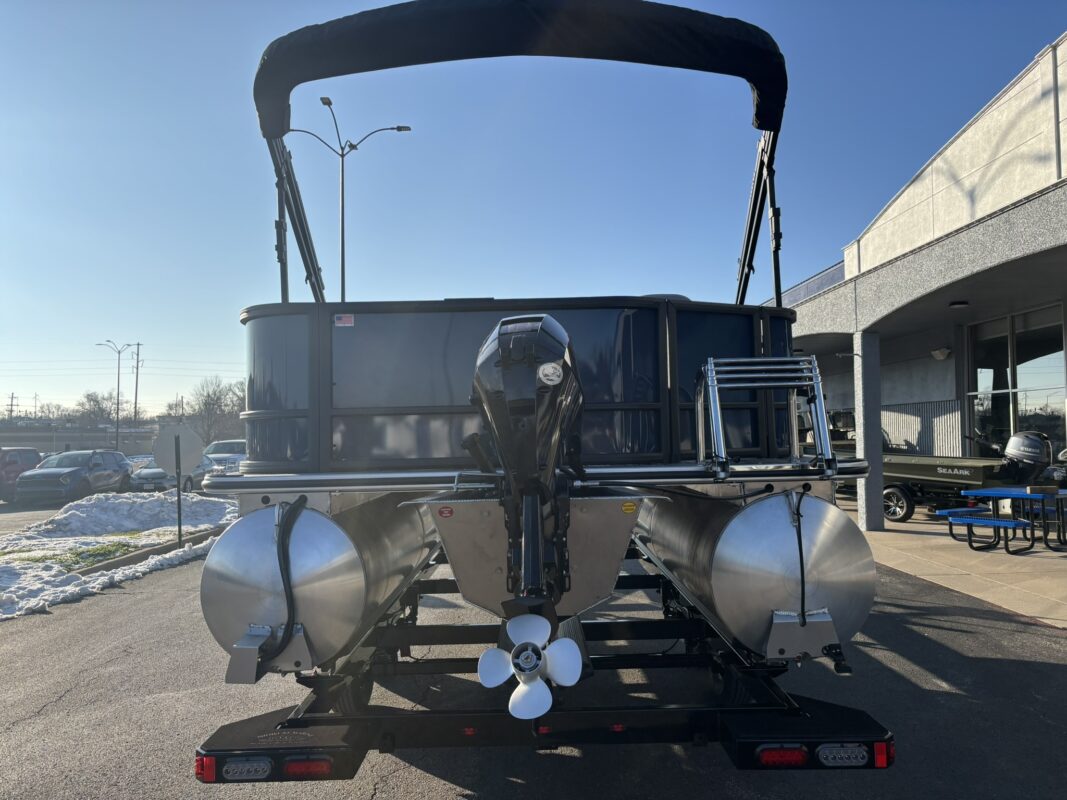 2026 Bentley 180 LE 3 PT