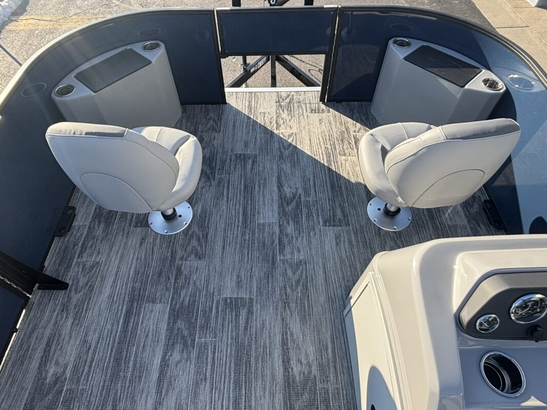 2026 Bentley 180 LE 3 PT