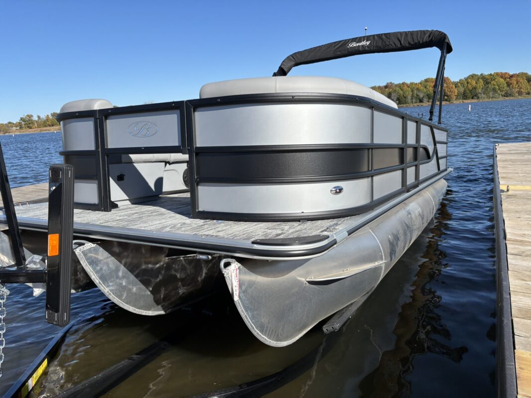 2026 Bentley 223 Fish N Cruise