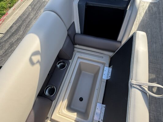 2026 Bentley 223 Legacy Navigator