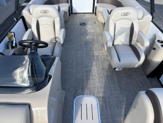 2026 Bentley 223 Legacy Navigator