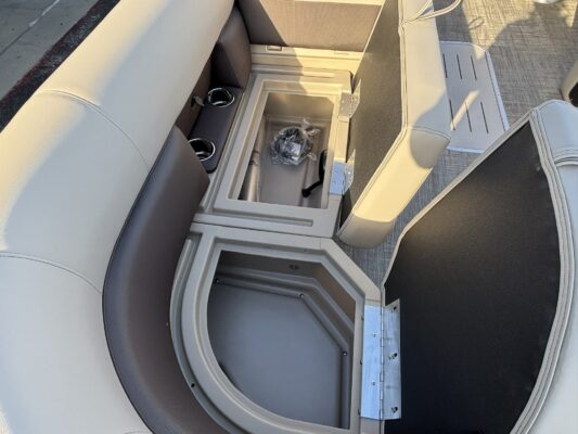 2026 Bentley 223 Legacy Navigator