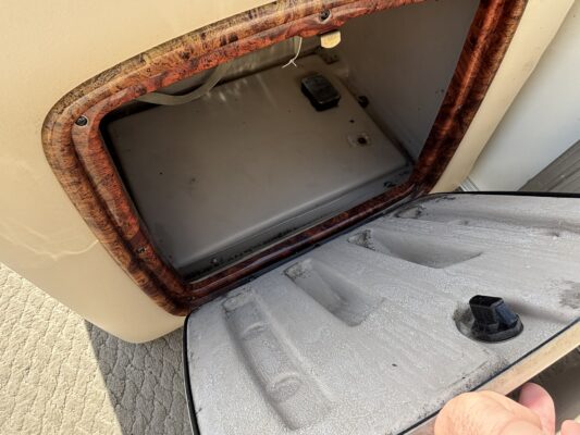 2010 Sun Tracker Party Barge 22