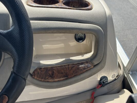 2010 Sun Tracker Party Barge 22